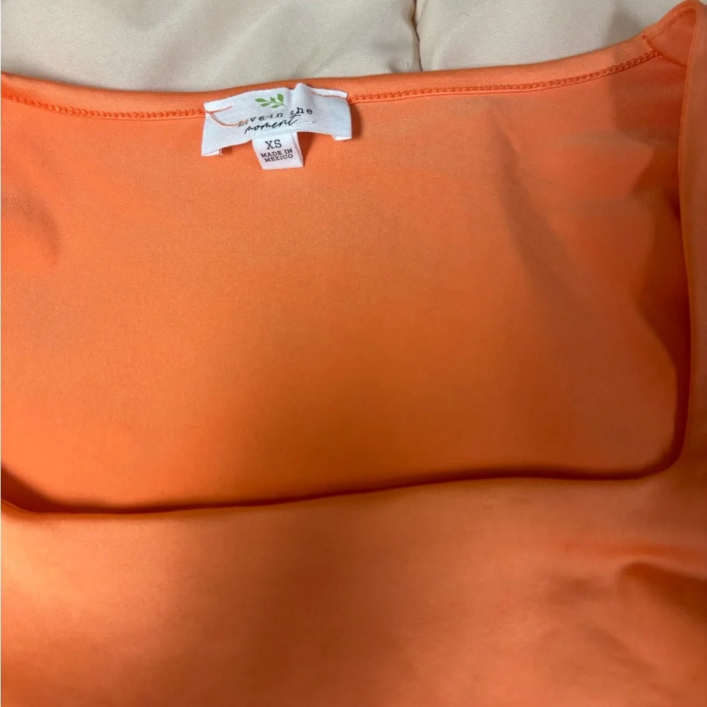 top - Picture 2 of 3